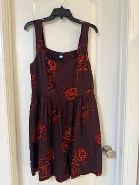 Old Navy Burgundy Dress with Red Rose Print